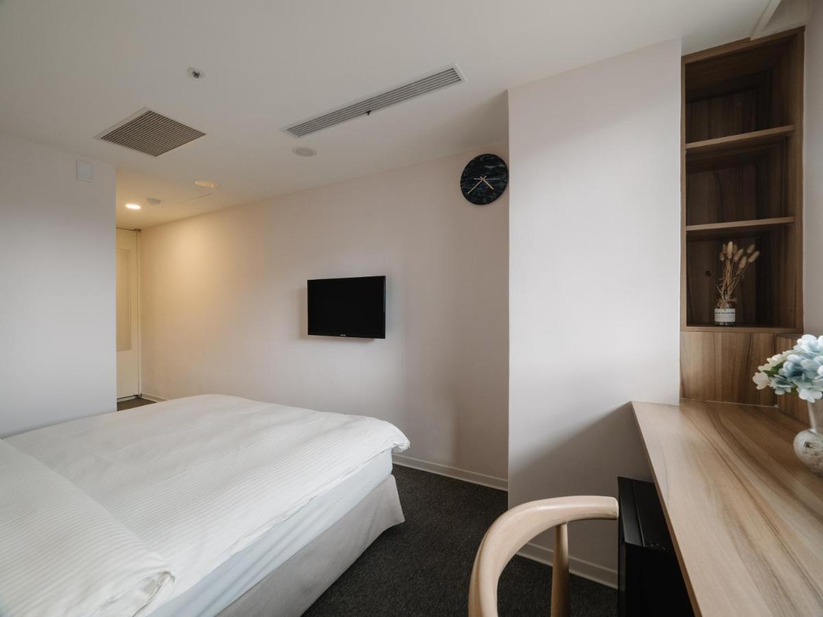 Hotel Attic Tajpej Kültér fotó
