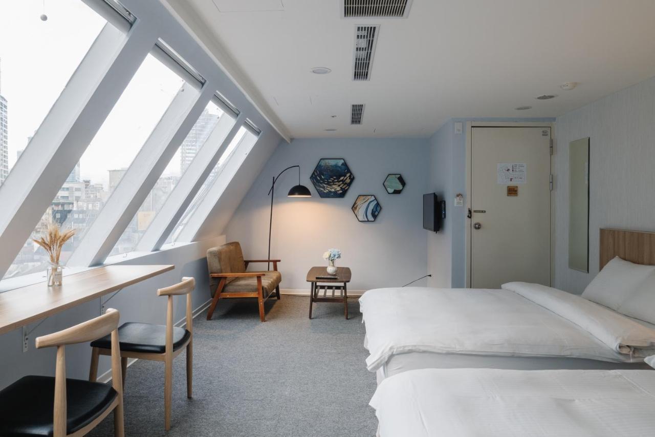 Hotel Attic Tajpej Kültér fotó