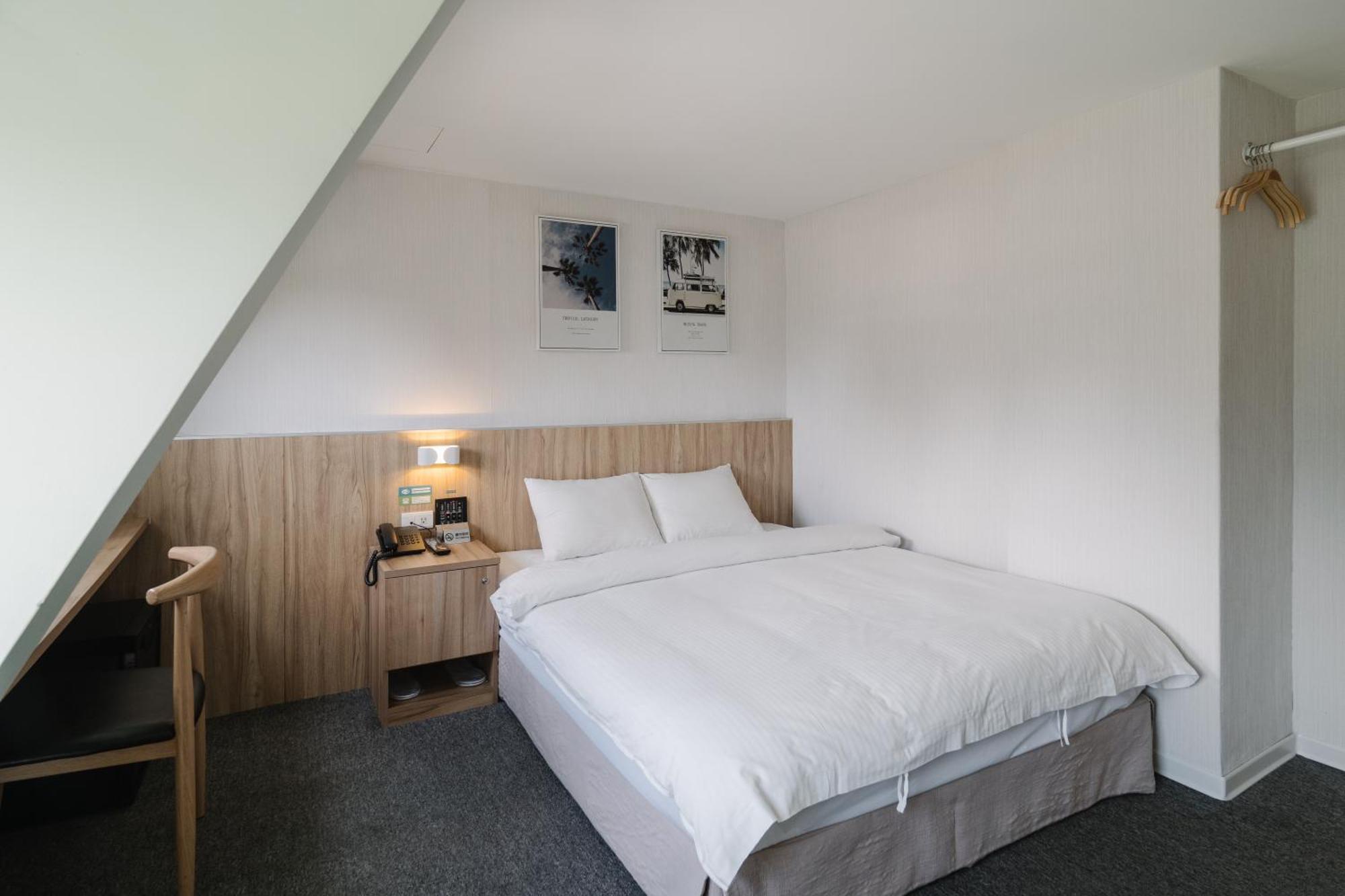 Hotel Attic Tajpej Kültér fotó